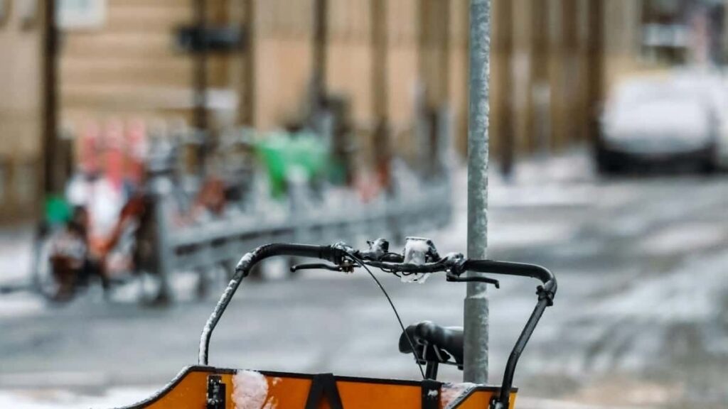 Turkiye'den yaratclar icin pratik rehber: YouTube uzerinden Vietnaml markalara nasl ulaslr, donusum videolar nasl paylaslr, ornekler ve yerel icgoruler.