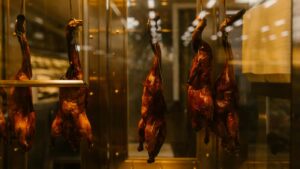 Takatak uzerinden Kambocya markalarna ulasmak ve uzun format urun incelemeleri yazmak icin pratik admlar, iletisim sablonlar, kulturel ipuclar ve odeme/pazarlk taktikleri.