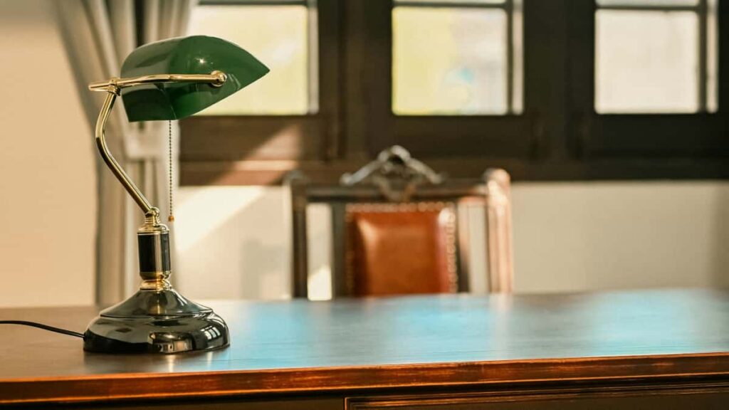 Turkiye'den icerik ureticileri icin Ozbek markalarla WhatsApp uzerinden iletisim kurma taktikleri, ornek mesaj sablonlar, yerel trendler ve yasal/pratik uyarlar. Hzl, uygulanabilir rehber.