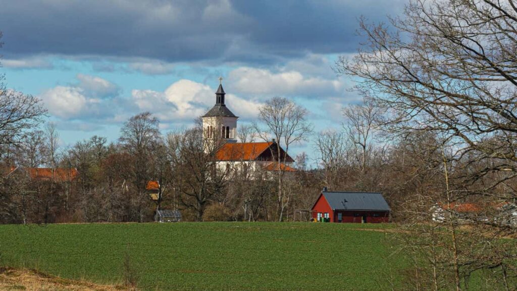 Zalo uzerinden Suudi Arabistan markalarna nasl ulaslr, uzun-form urun incelemeleri icin hangi taktikler ise yarar ve yapay zeka/AR trendleri icerik frsatlarn nasl genisletir pratik, yerel ipuclar.