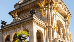 Turkiye'den markalar icin Msr'da WhatsApp yaratclarn bulma, secme ve olcekleme rehberi. Yerel taktikler, yasal/pratik uyarlar ve kampanya ornekleri.