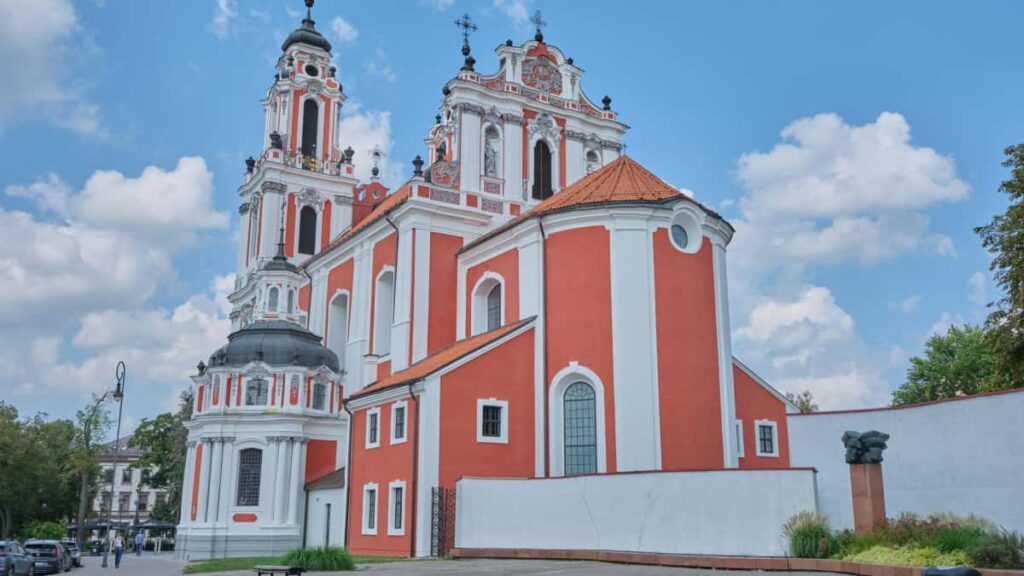 Turkiye'den yaratclar icin Rumble uzerinden Endonezya markalarna ulasma rehberi. Hedefleme, iletisim sablonlar, yerel hassasiyetler ve icerik stratejileri pratik admlarla.