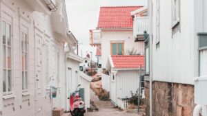 Slovenya'da VKontakte (vkontakte) yaratclar bulup co-branded urun drops'lar gelistirmek icin uygulanabilir stratejiler, ornek is akslar ve yerel trend analizleri.