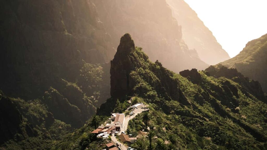 Turkiye'den reklamclar icin Vietnam'da Shopee icericileri nasl bulunur, hedef kitleleri nasl leada cevirir performans odakl, lokal stratejiler ve risk yonetimi.